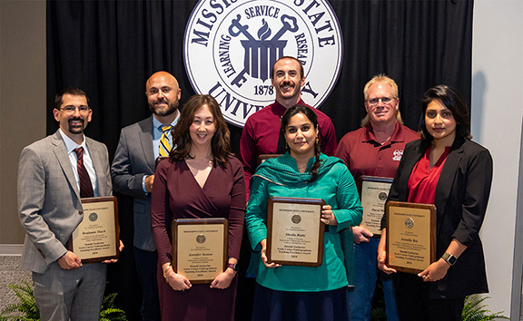 Donald Zacharias Early Career Undergraduate Teaching Excellence Award honorees