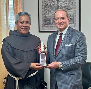 Agustin Hernández Vidales and Mark E. Keenum